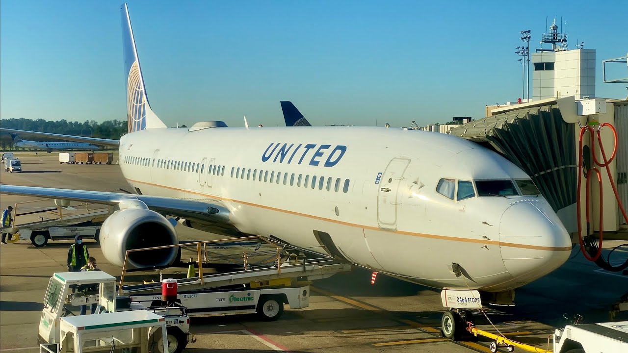 Houston (IAH) Time-Lapse – United Airlines – Boeing 737-900 & More – TLS Ep. 168