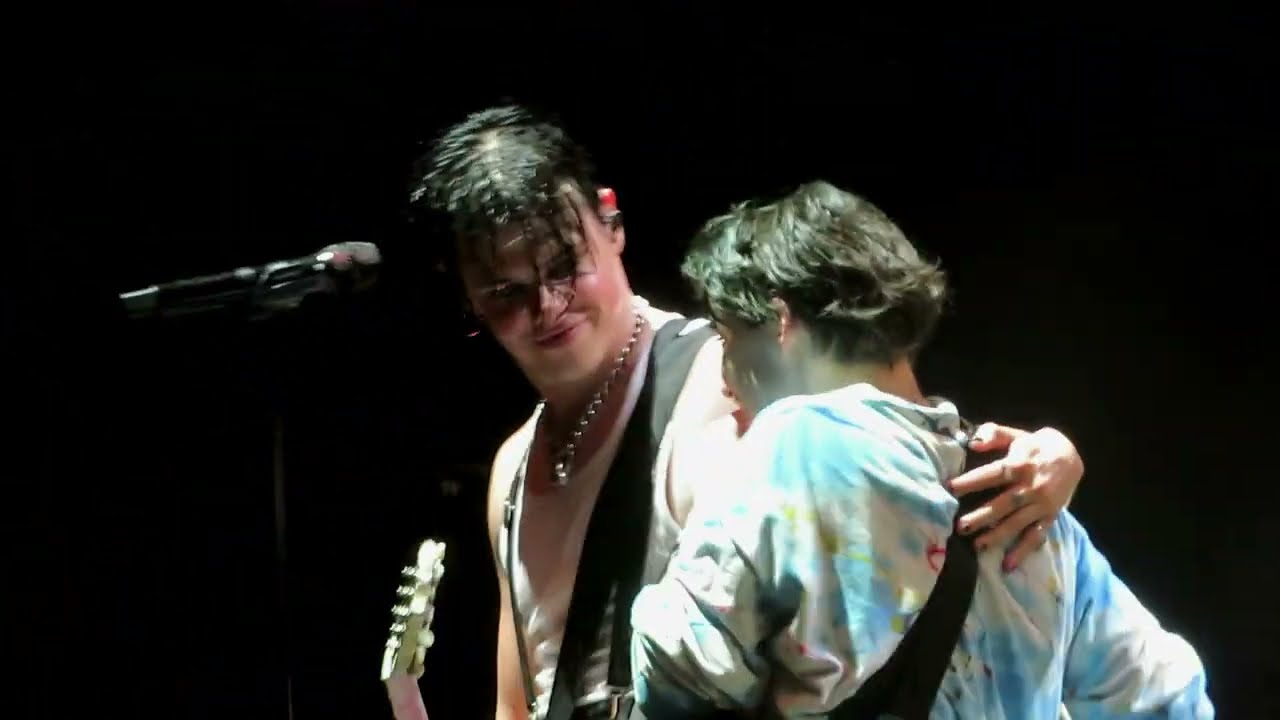 YUNGBLUD live in Paris night 1 - 05/05/2022 (L'Olympia)