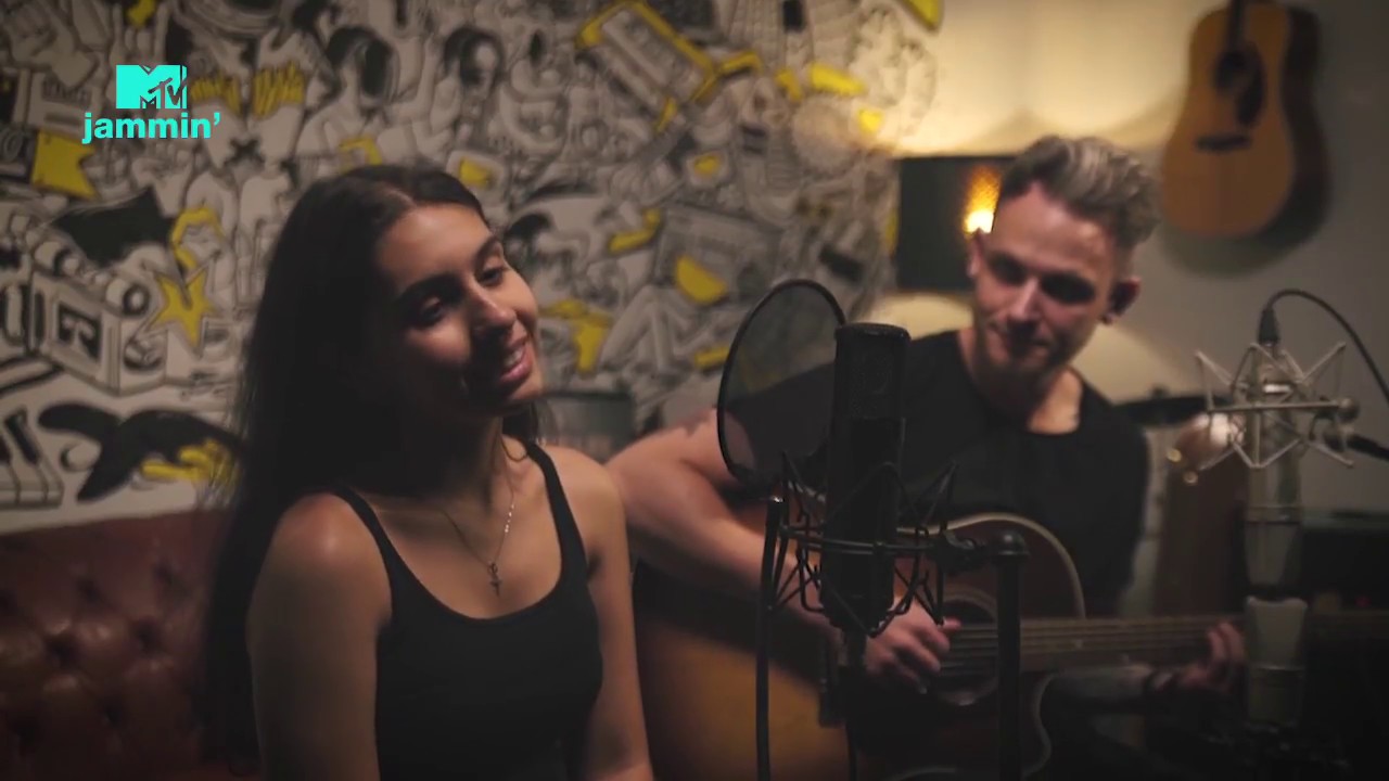 Alessia Cara - 