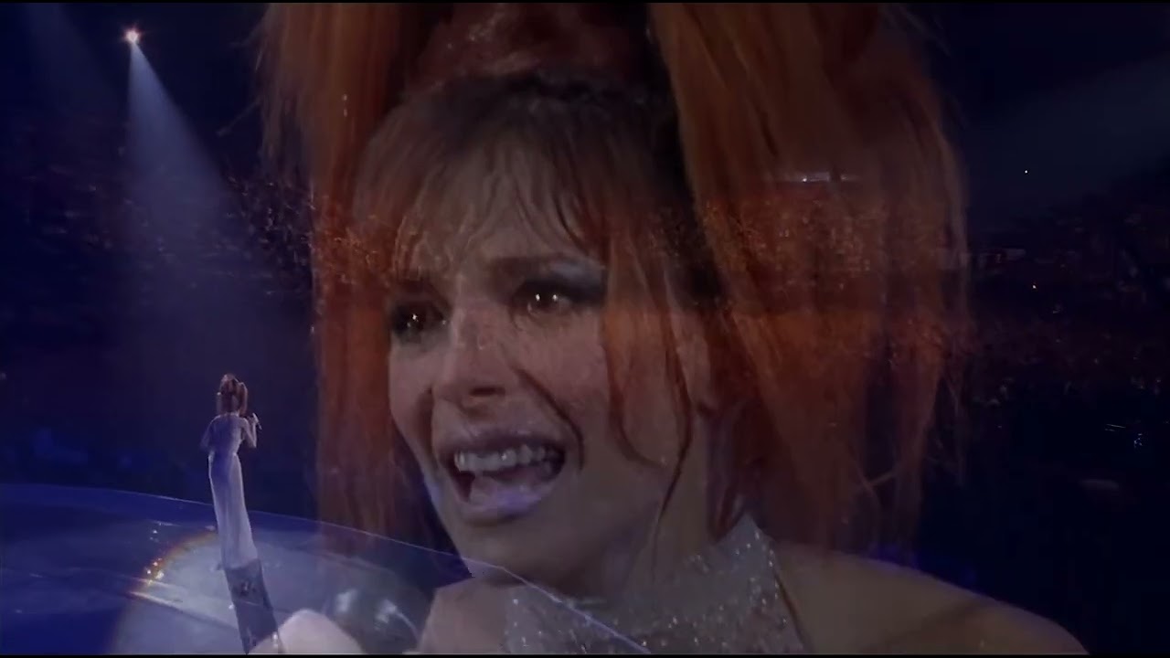 Myl&egrave;ne Farmer   Intro + Innamoramento   Mylenium Tour Live