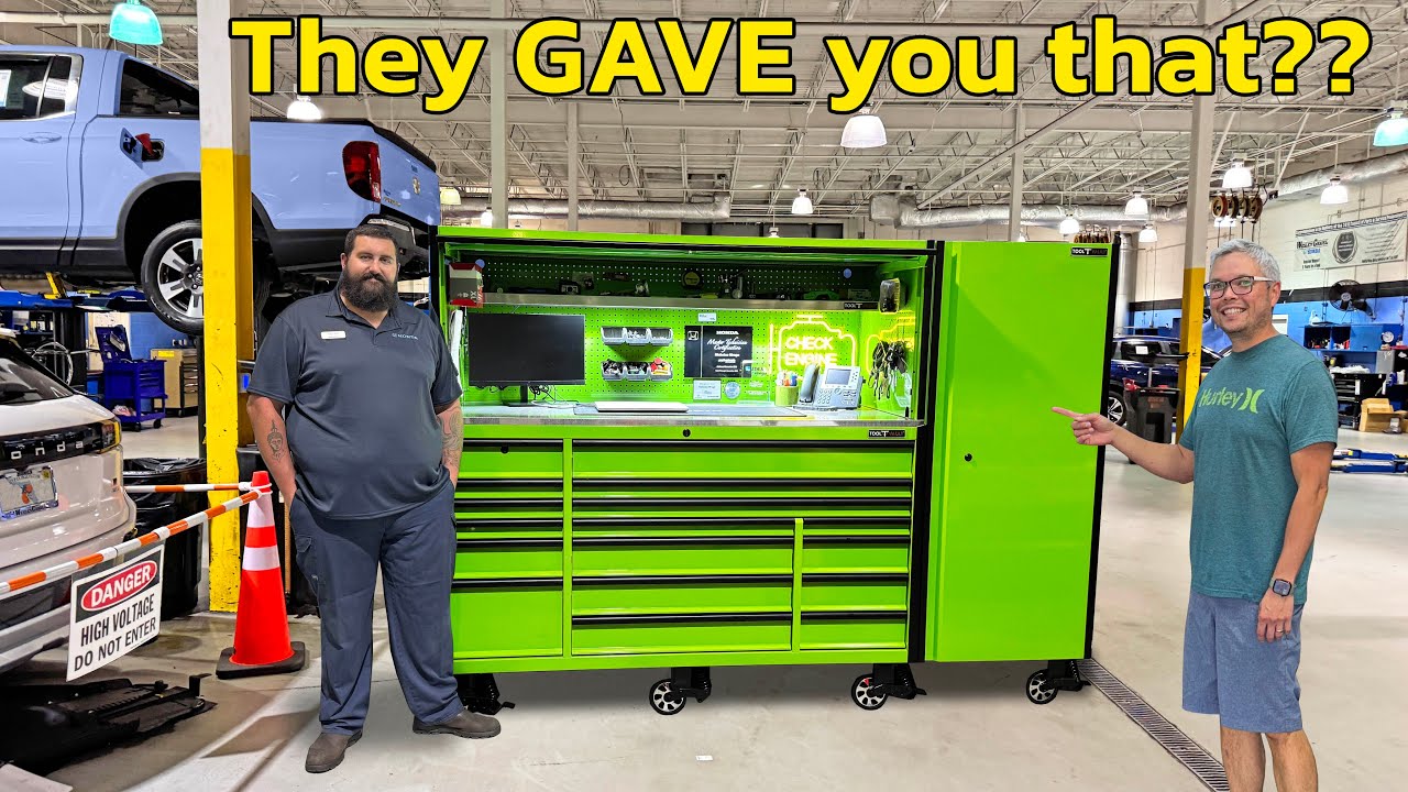 Honda Foreman Has Some Amazing Co-workers! (Toolbox Tour)