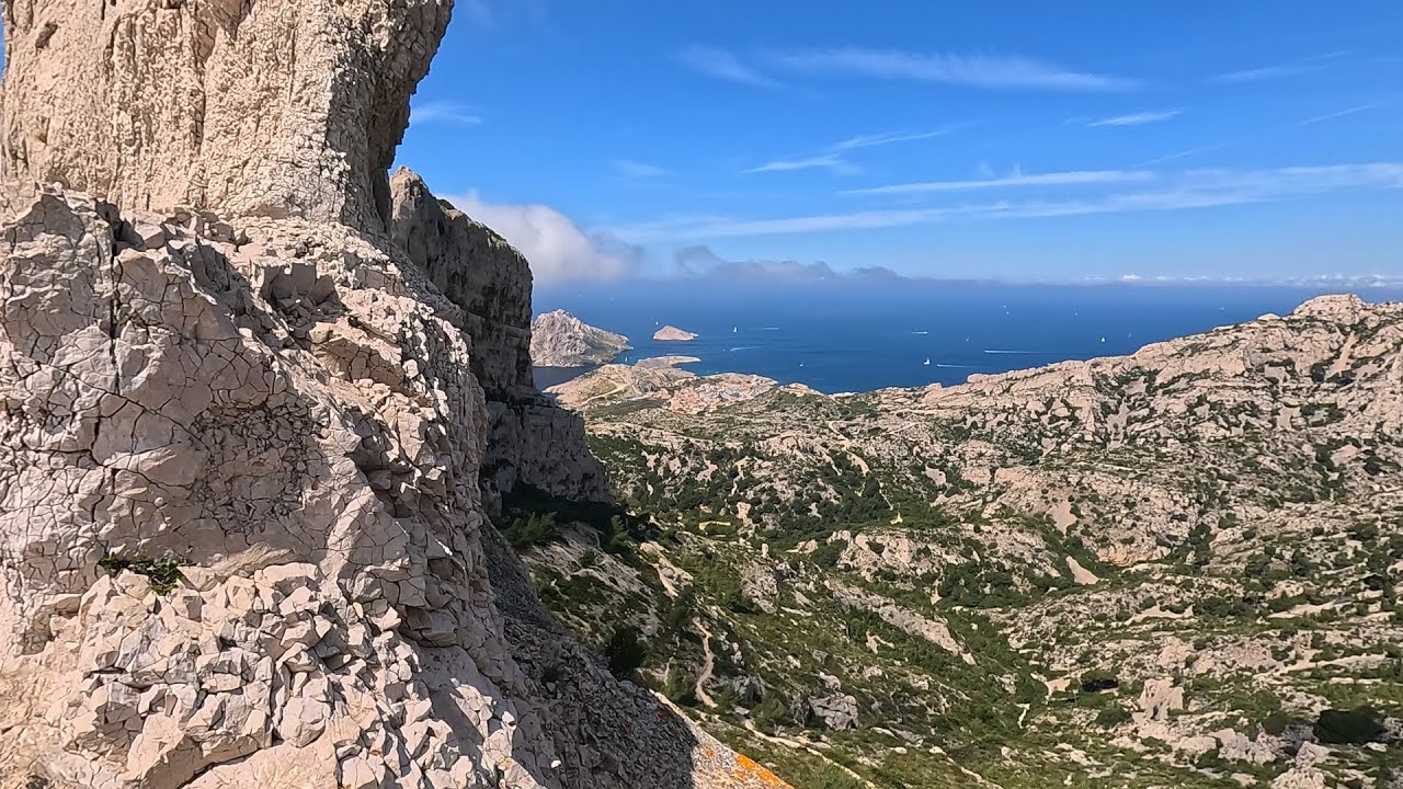 Pas de la Demi - Lune / Grottes / Croix de Marseilleveyre