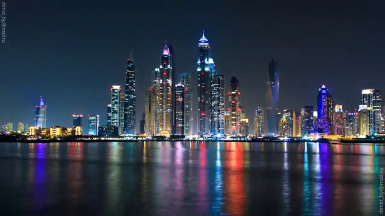 Vista noturna de Dubai
