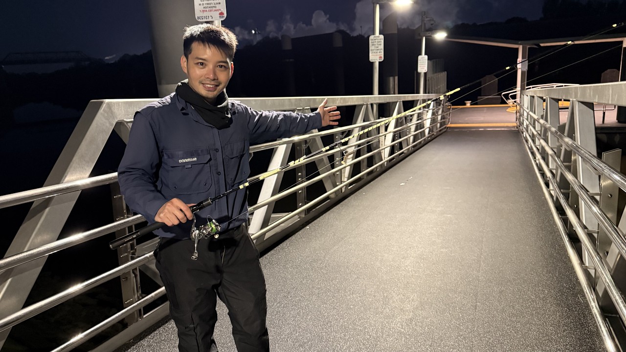Fishing ferry wharves with lures!