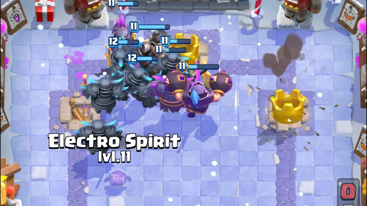 MALIKMEBOI SUCKS AT CLASH ROYALE