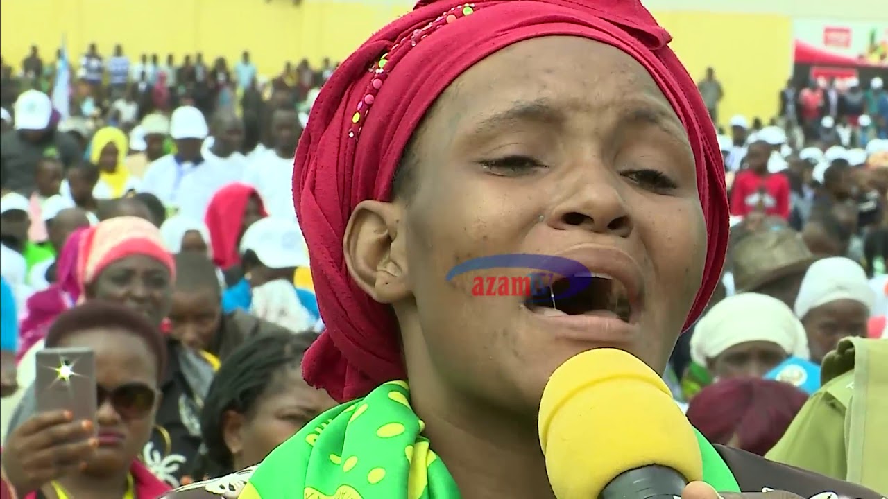 Mama amlilia Magufuli kwenye sherehe za Mei Mosi, kisa kipigo kutoka kwa shemeji yake
