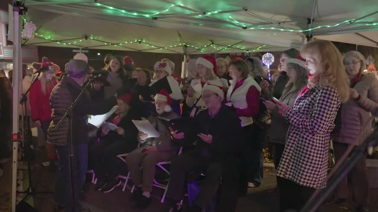West Linn Community Chorus: Historic Willamette Main Street Tree Lighting