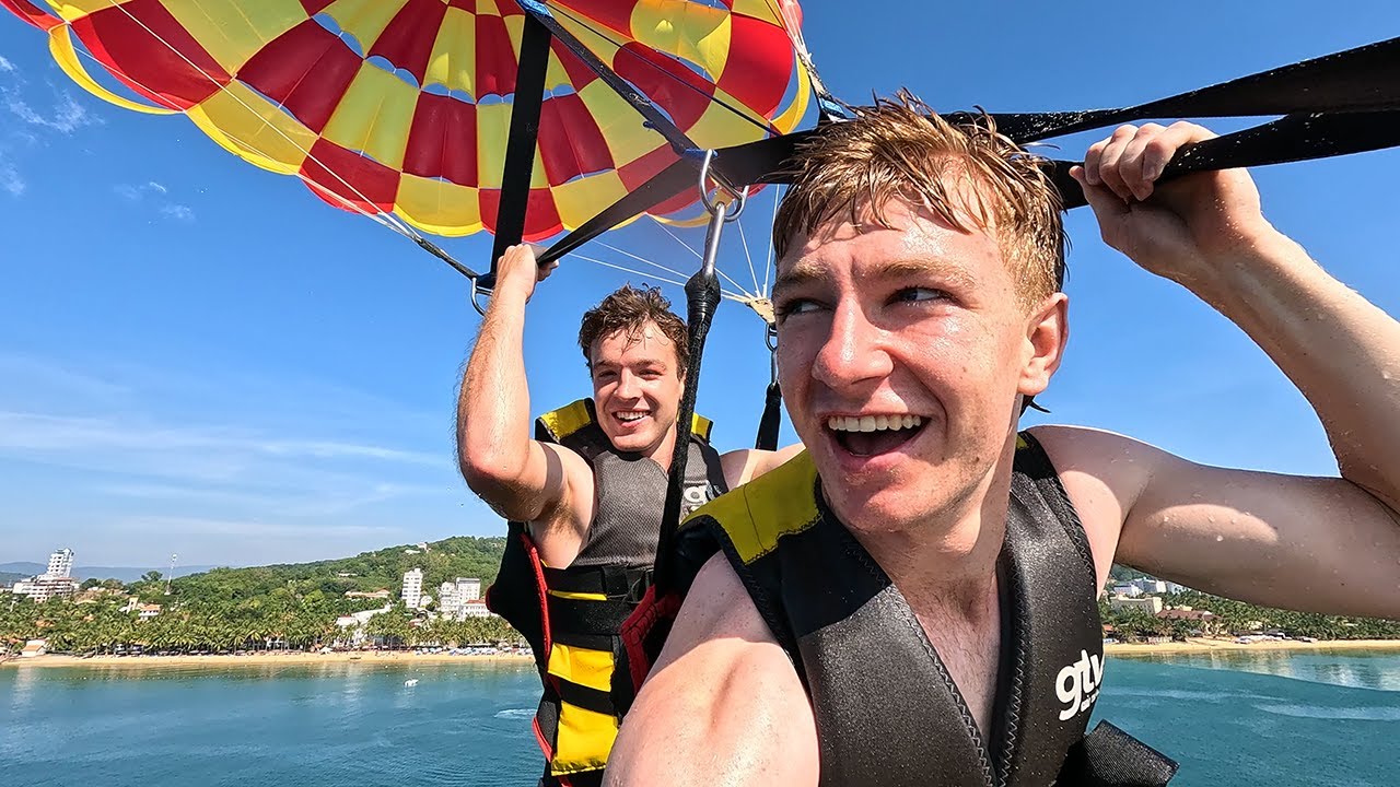 Parasailing on Phu Quoc Island!! 🇻🇳
