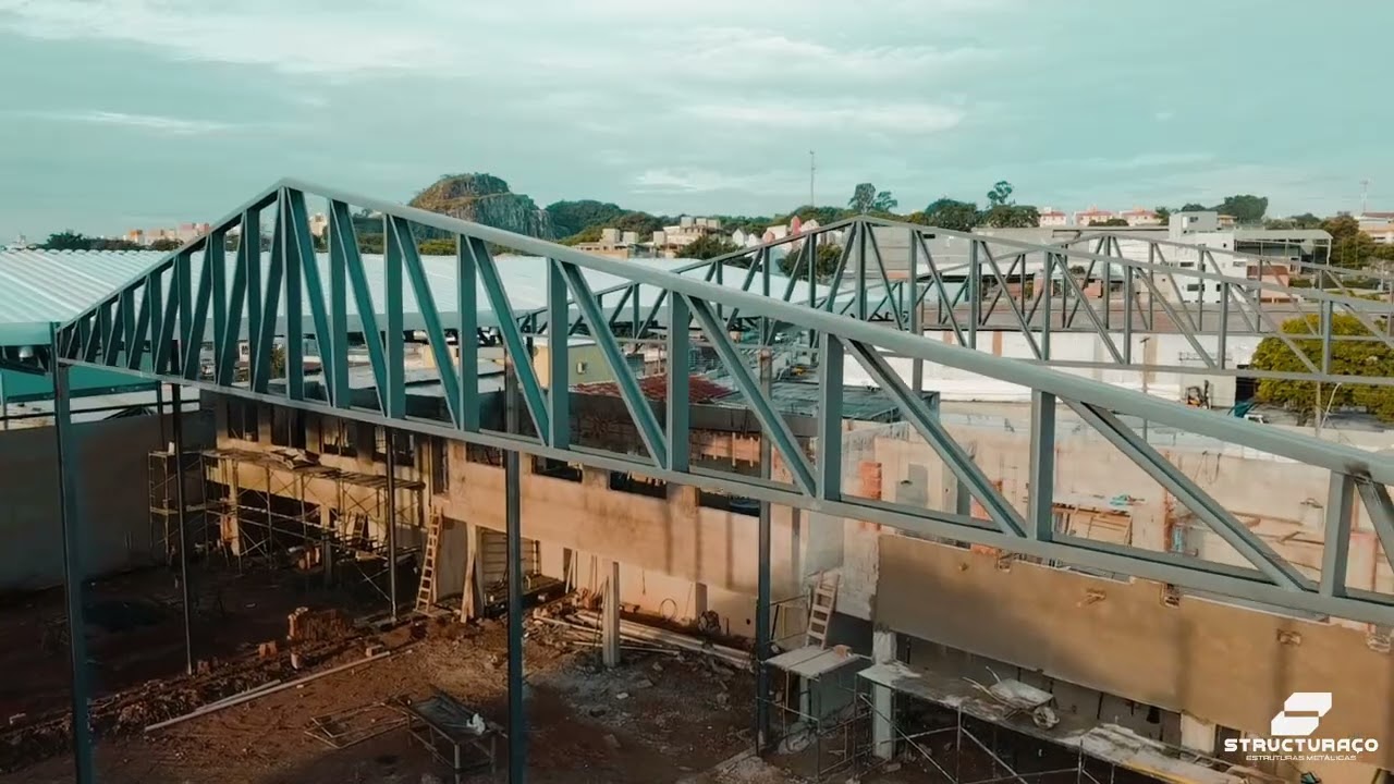 Montagem de Estrutura Metálica | Obra Rápida, Limpa e Eficiente!