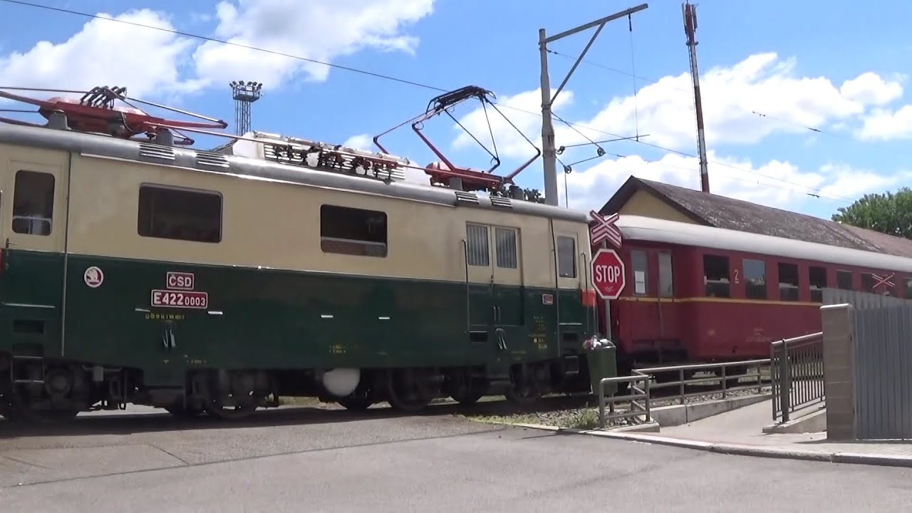 Železničn&iacute; přejezd / railroad crossing - T&aacute;bor [P6293 + P8482] (CZ) - 28.6.2025