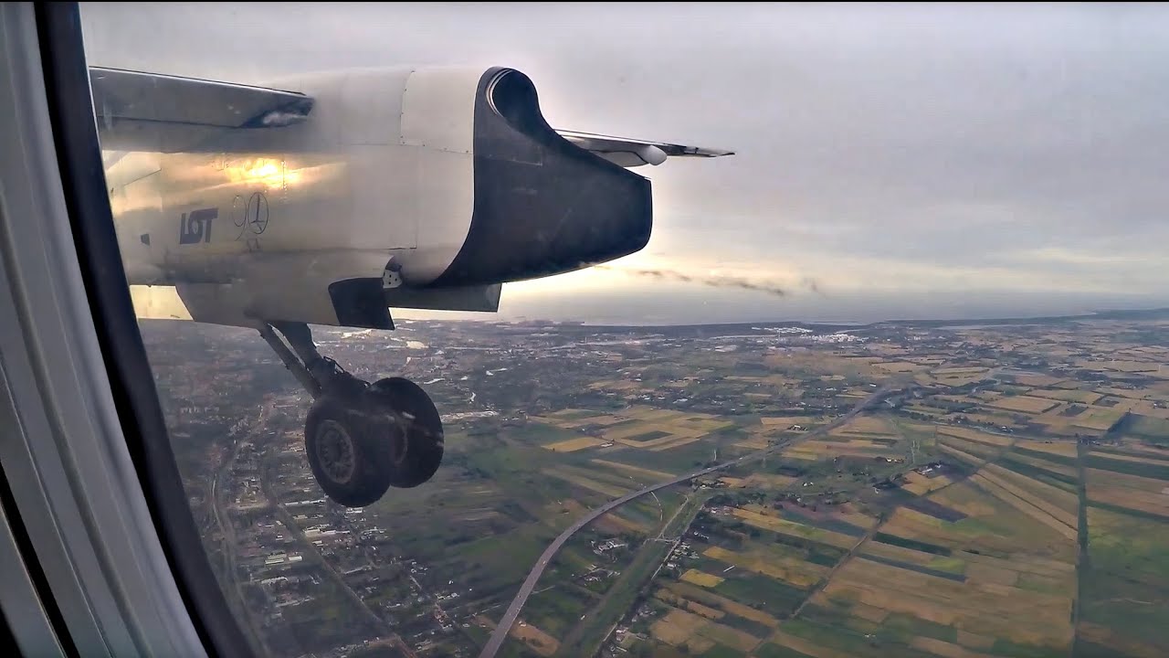 ==✈ Lądowanie w Gdańsku z Zielonej Góry | PLL LOT | Bombardier Q400 ✈
