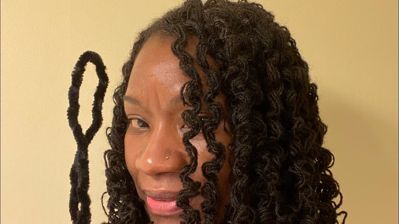 Zig Zag curls on Sisterlocs using Pipe cleaners!