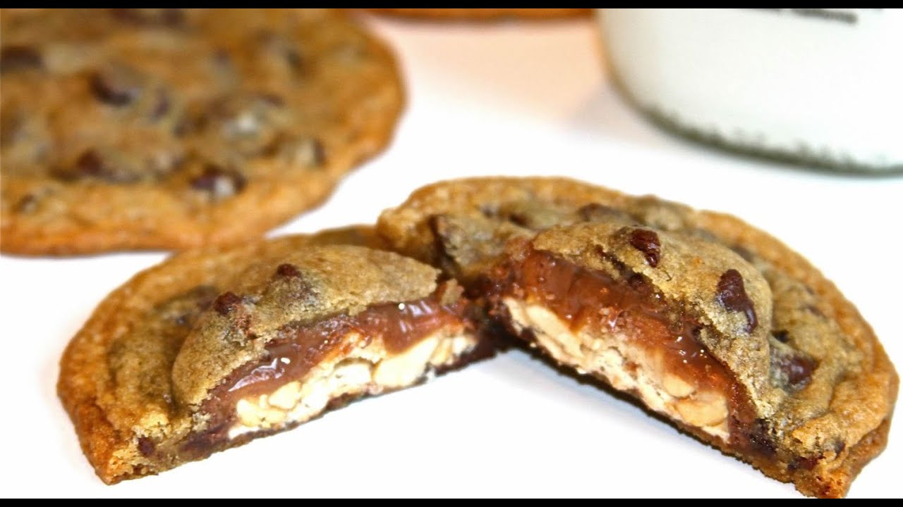 How to Make Candy Bar Cookies: Halloween Sweet Treats
