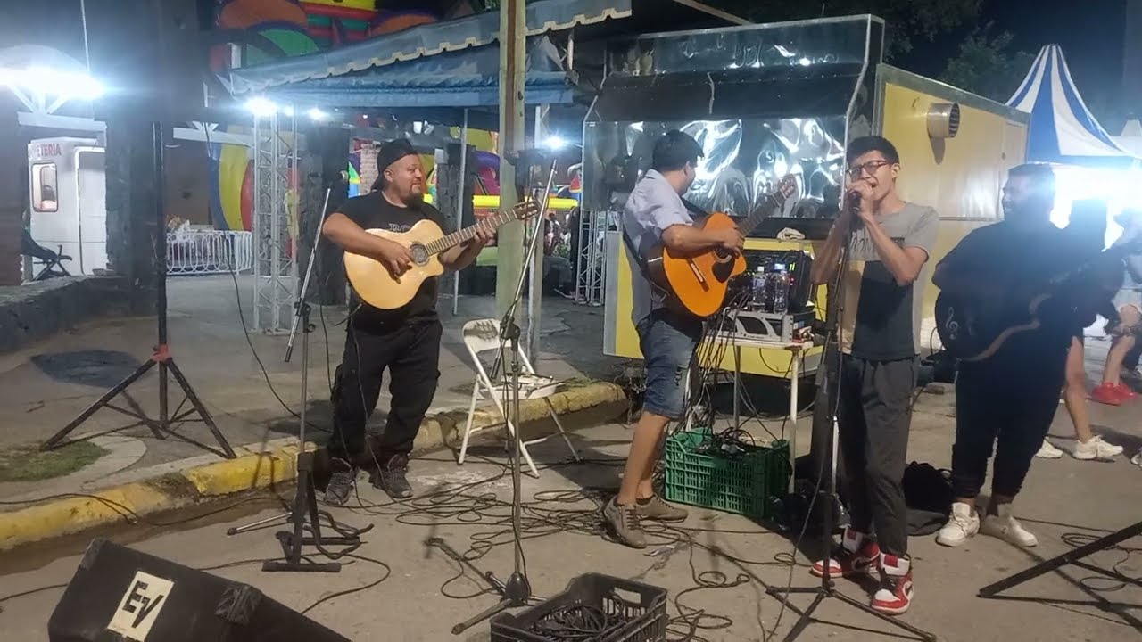 Malagueña Salerosa (En vivo) | Guitarreada callejera – Alta Gracia