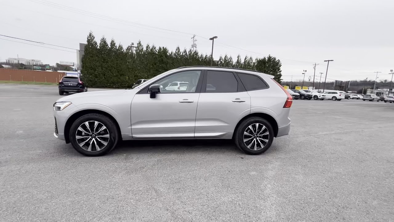 2023 Volvo XC40 Plus Bright Theme | Knoxville, TN