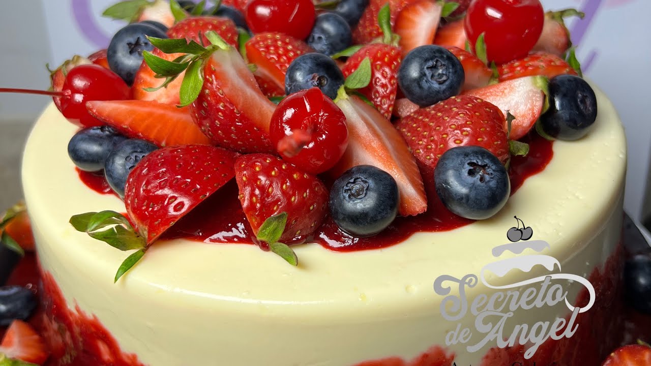 Gelatina de helado de vainilla con relleno de fresa natural, mega deliciosa