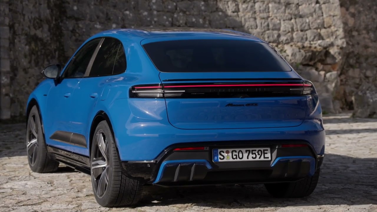 The new Porsche Macan GTS Design Preview in Lugano Blue