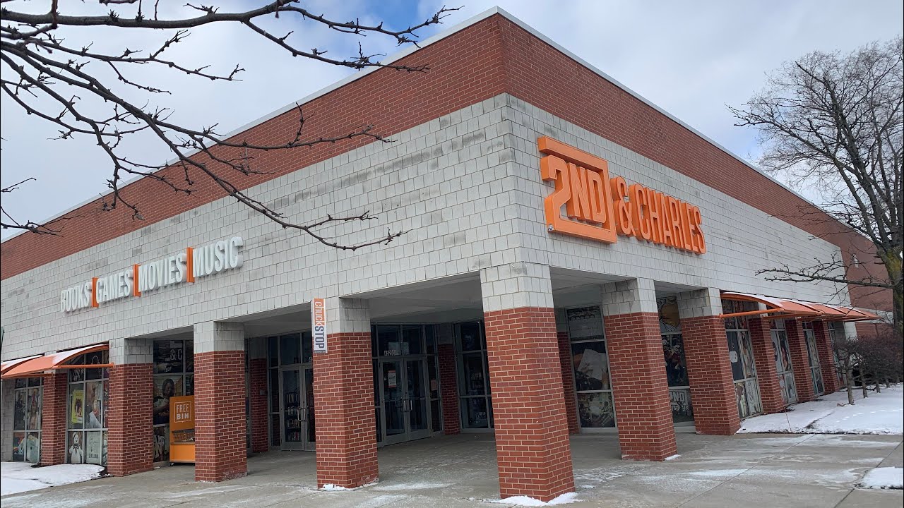 Ep #260: Crate Digging at 2nd And Charles Store