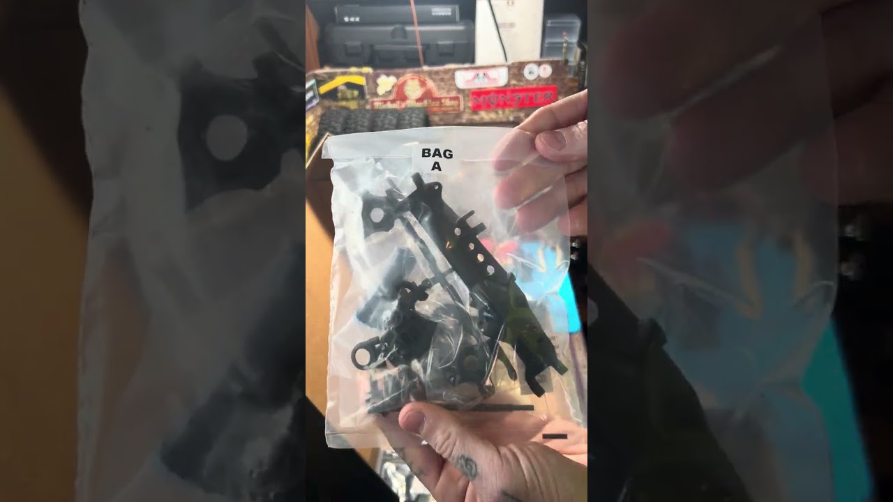 Vs4-10/shrinkrc straight axle builders kit unboxing! #rc4wd #scottsdale #hardbodybuild #shrinkrc