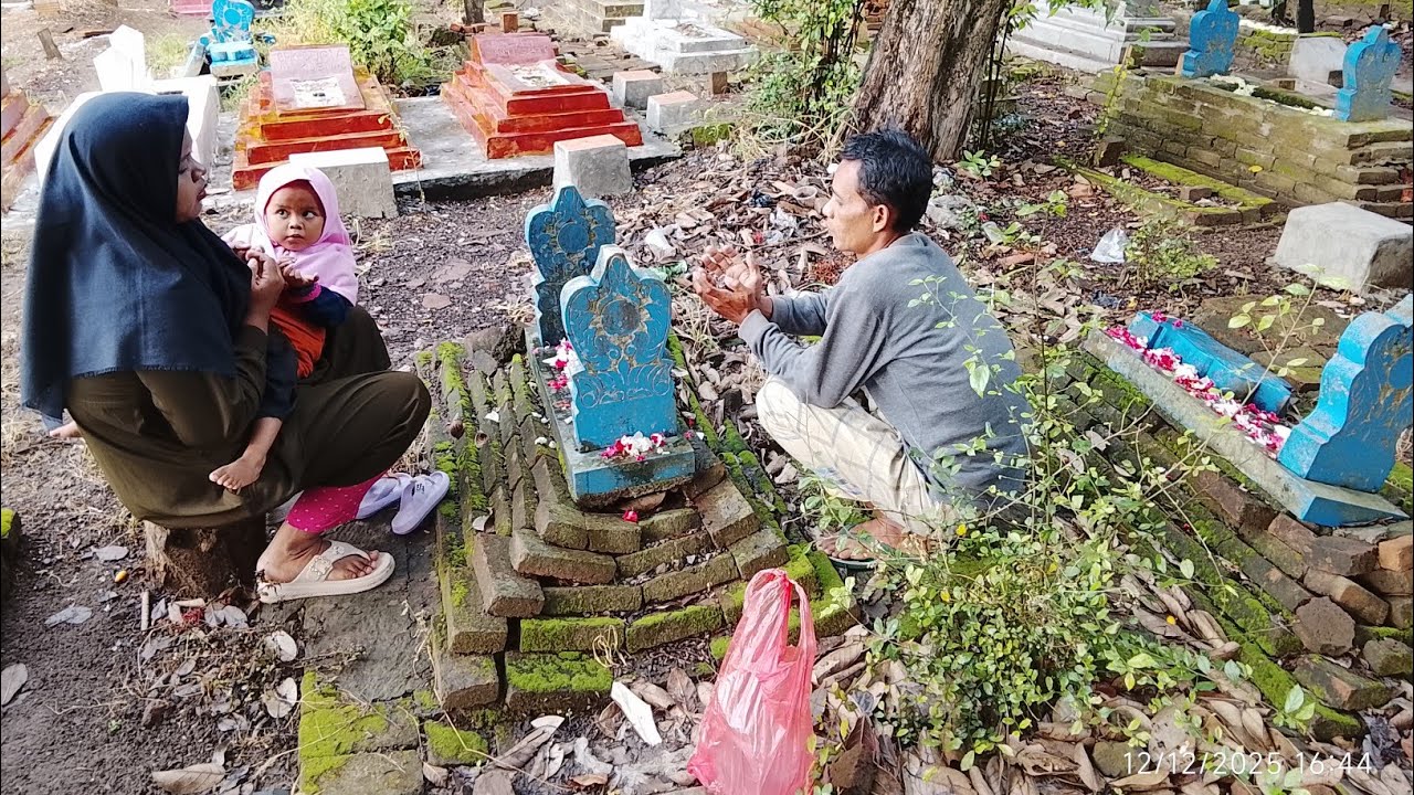 KIRIM DOA DI MUSHOLA HASANAH