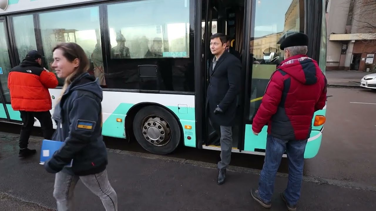 09.01.2023 - Tallinn annetas Ukrainale busse ja elektrigeneraatoreid.