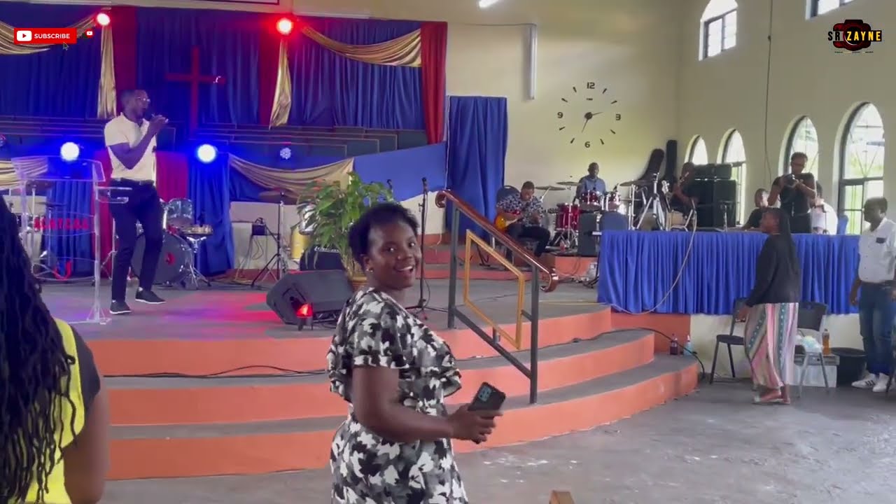 Bishop Steve Hepburn in Concert @ Dress Down Sunday