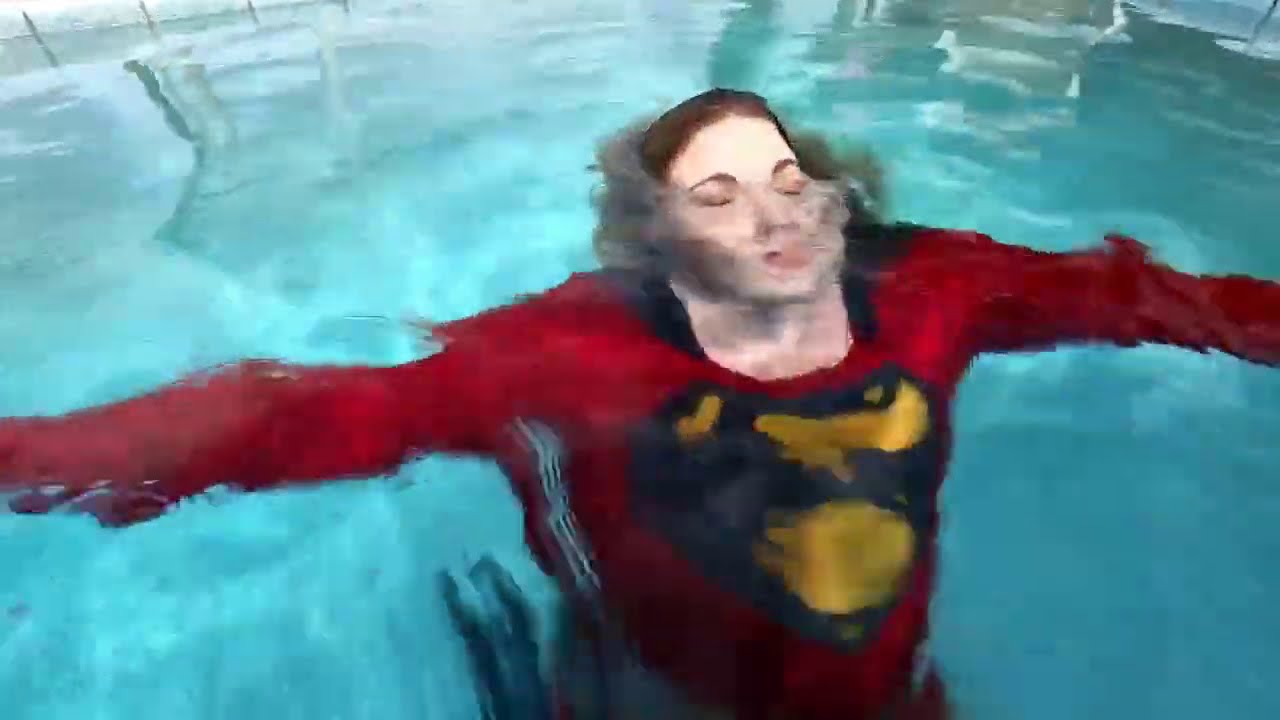 Superwoman VI: Up In The Sky (Sneak Peak): Nuclearwoman Attacks Superwoman