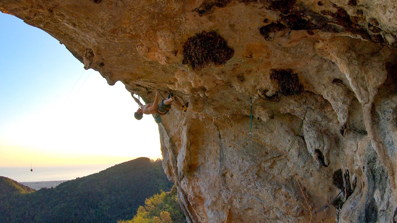 Tra il mare ed il cielo. Arrampicare in Apuane - EP.3 - Il Grotto - La Scamosciata (8b/+)