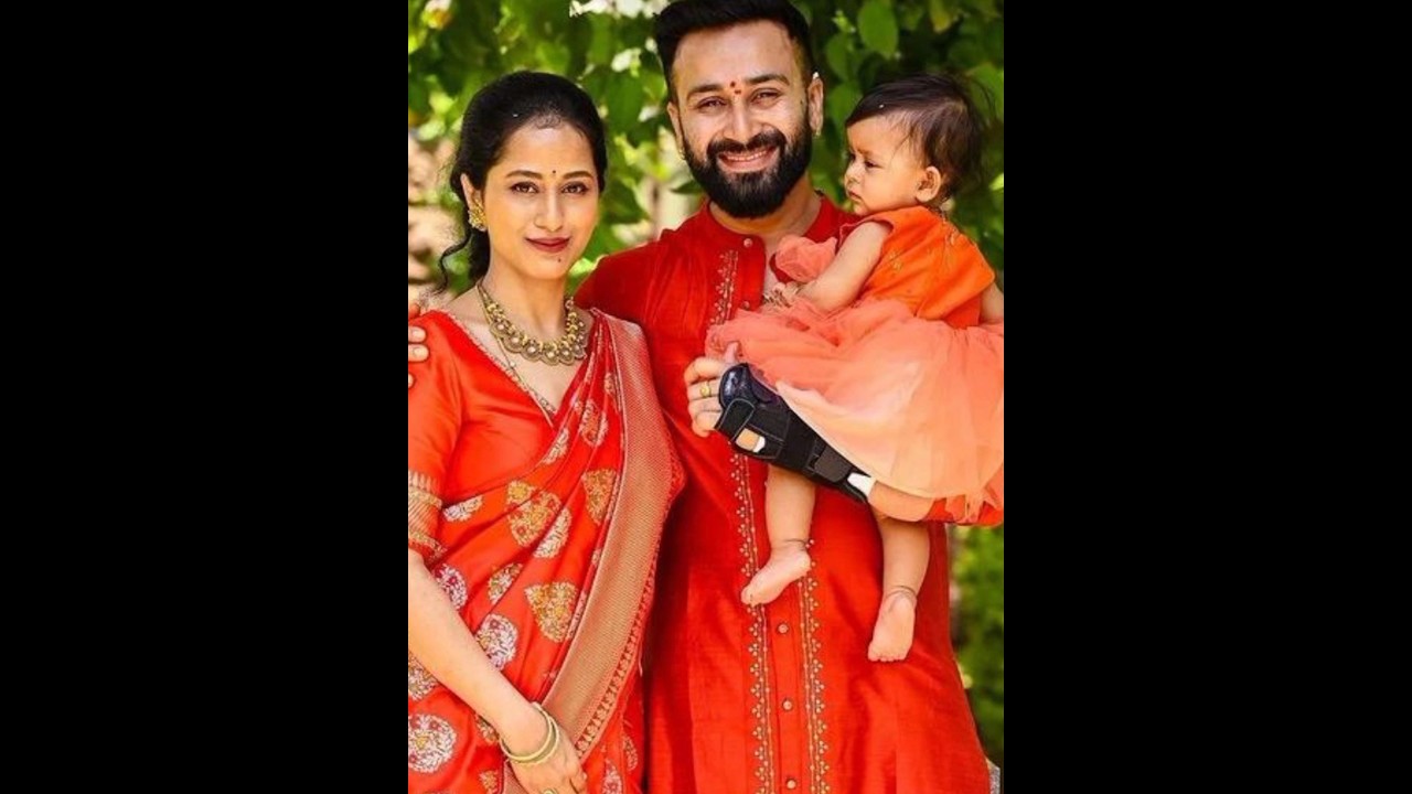 Chandu Gowda Beautiful pics with family #chandugowda #viral