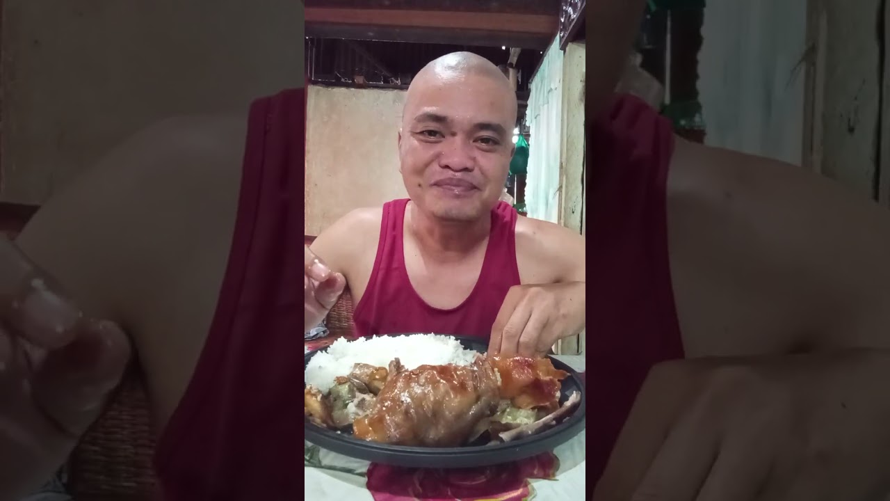 Lechon paksiw atong sud-an mga idol, kaon ta yummy 