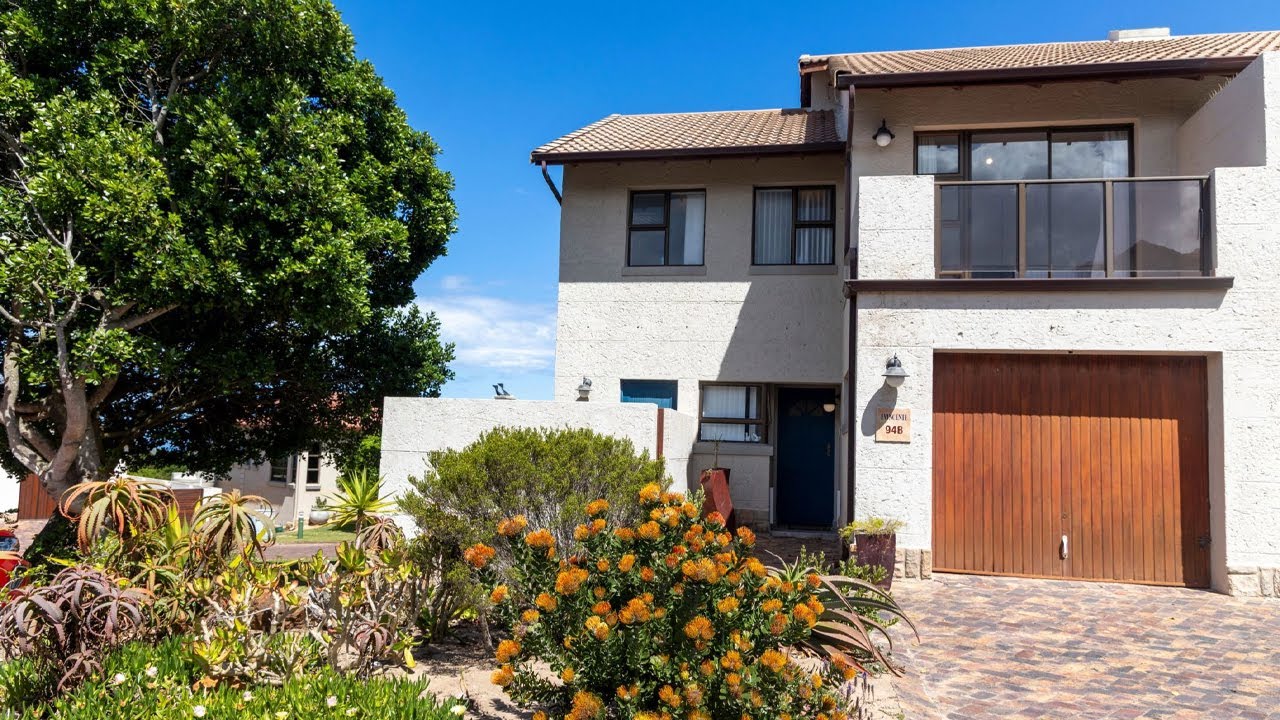 3 Bedroom House for sale in Mossel Bay Golf Estate | Pam Golding Properties