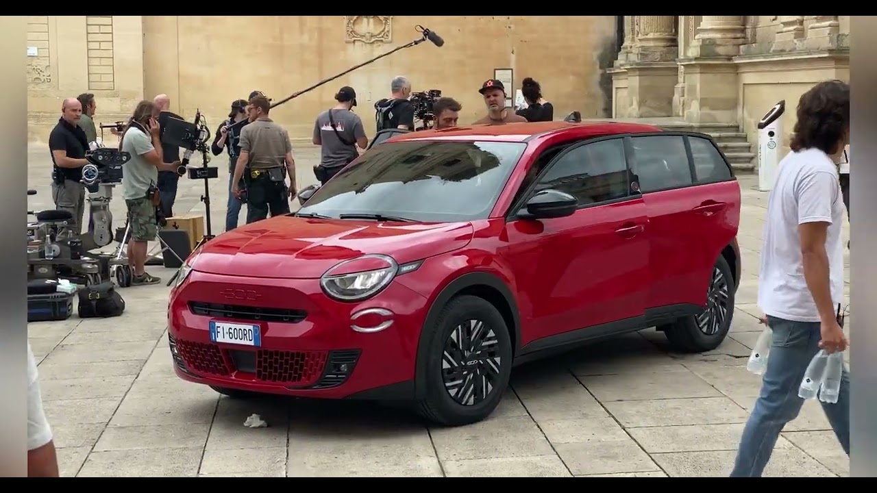 Spot  New Fiat 600 Lecce