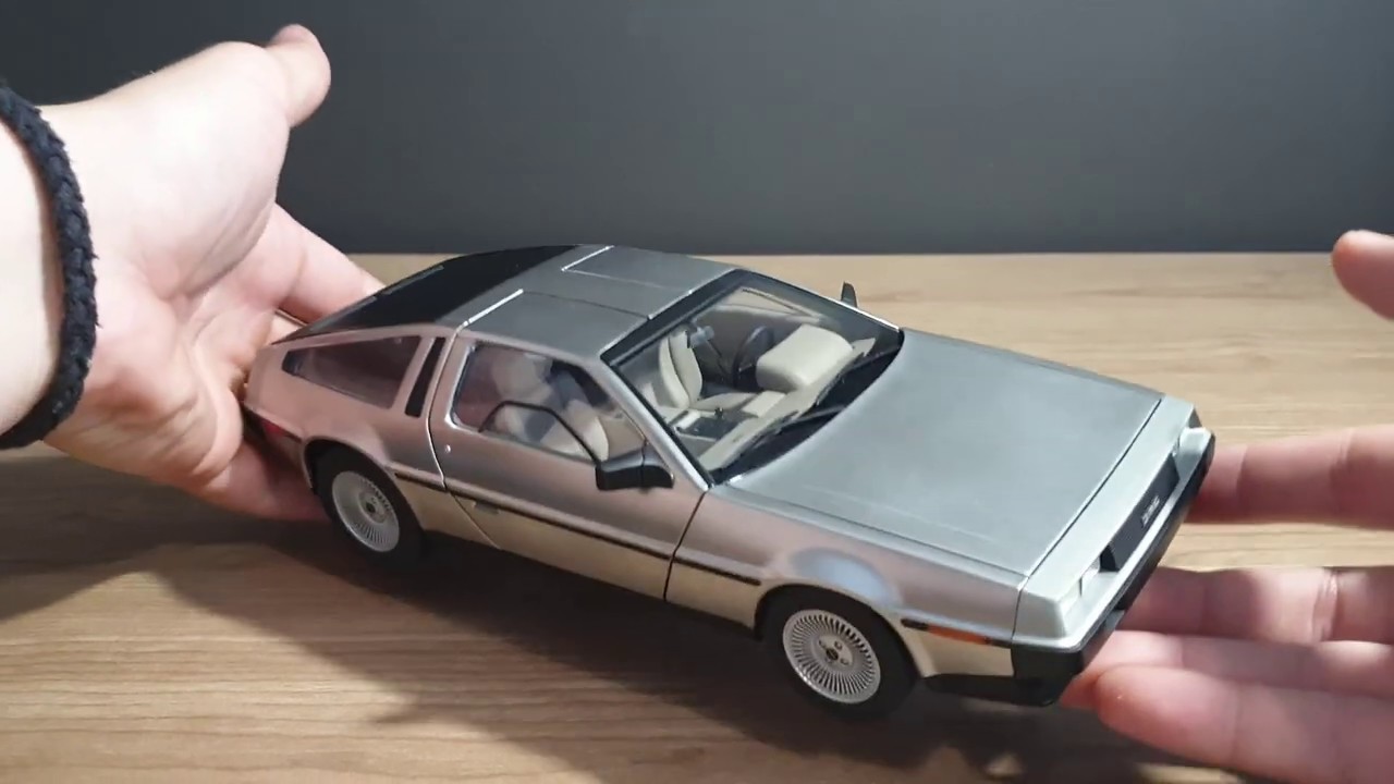 Autoart DMC Delorean 1:18 in Satin Finish.