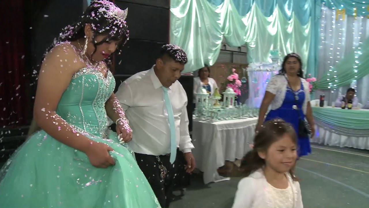 BAILE CUECA EN LOS 15 DE CINTIA