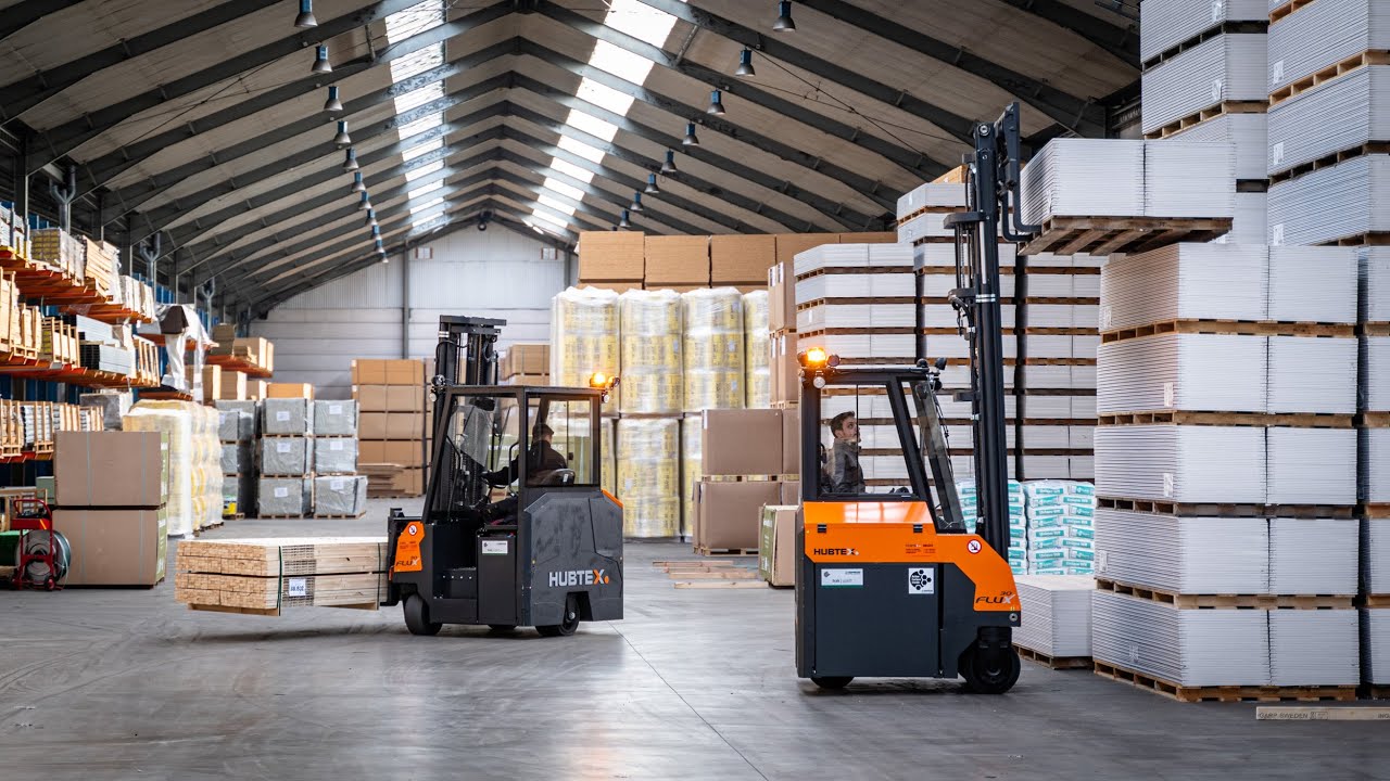 “One machine for everything”: Tigris Building Solutions moves mixed loads with HUBTEX