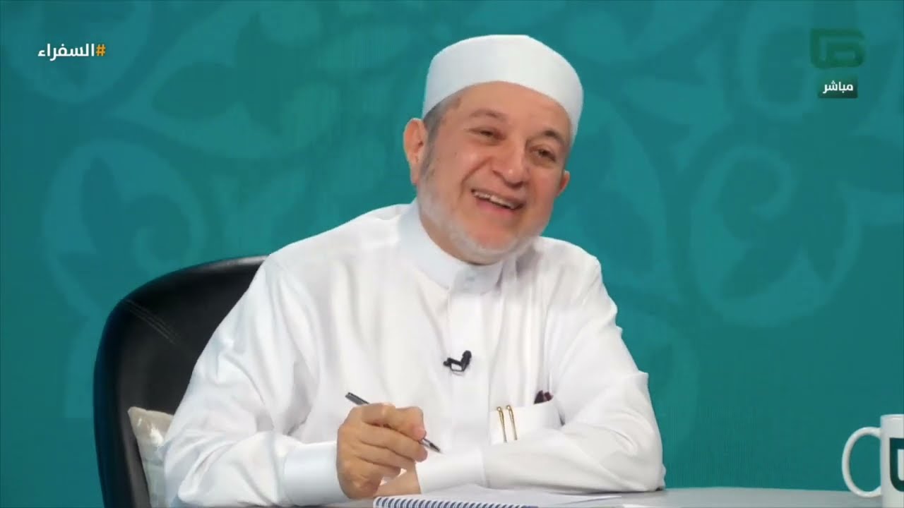 د. أيمن سويد لمتسابق: أنا سعيد مرتين، بسماع تلاوتك وبمعرفة من أين أنت!