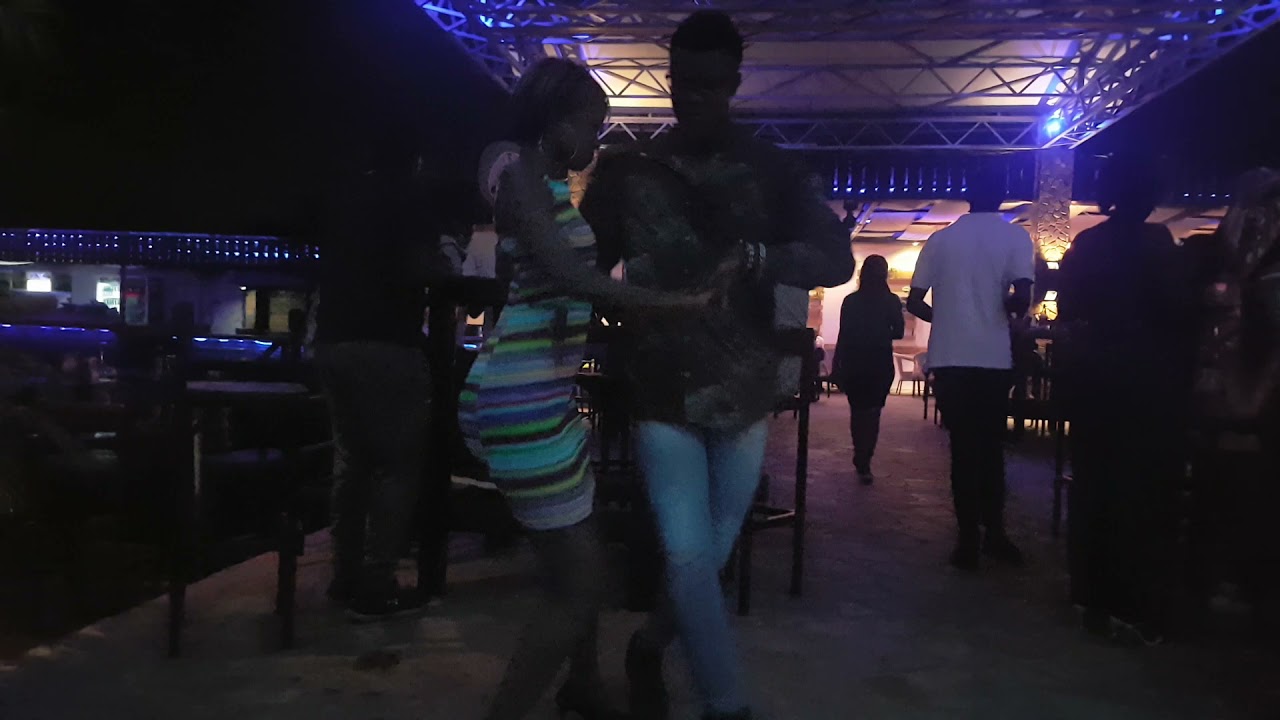 Mo'w Kanzie & Sefth Chris - Kizomba Feestyle
