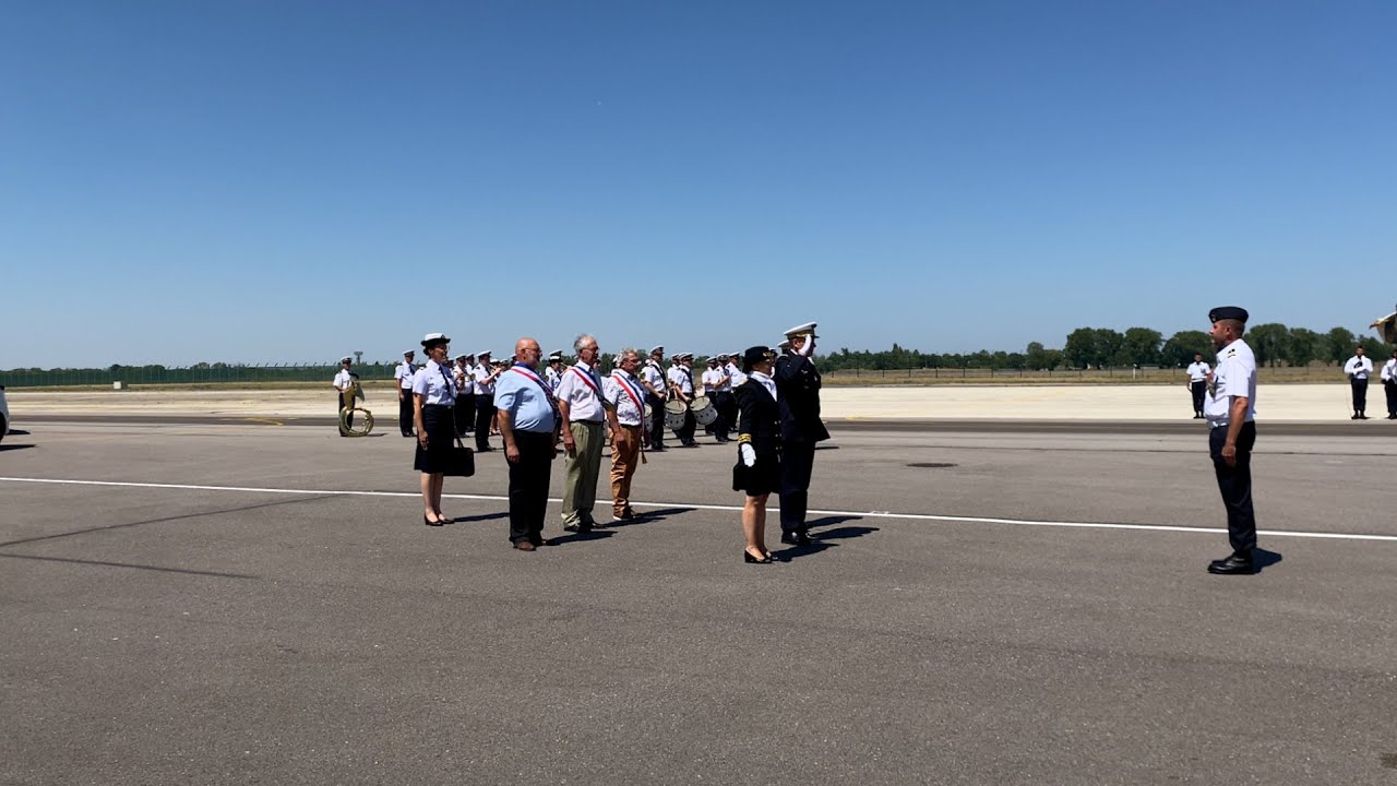 Passation de pouvoirs à la BA113