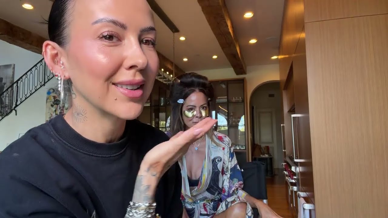 Impromptu LIVE Glamming Brooke Burke