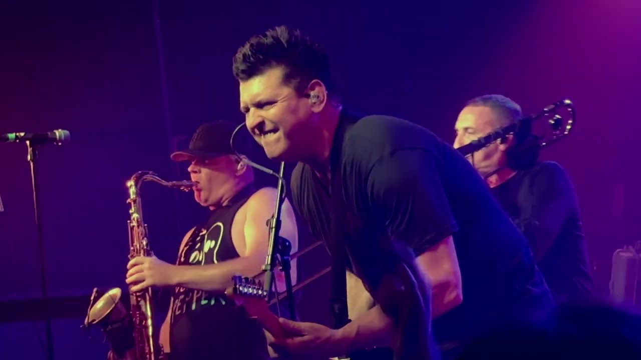 Less Than Jake - Suburban Myth (LIVE), 2024-07-31, SO36, Berlin