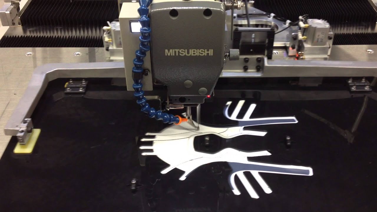 MITSUBISHI PLK-G - 6030.  Autómata de Costura programable