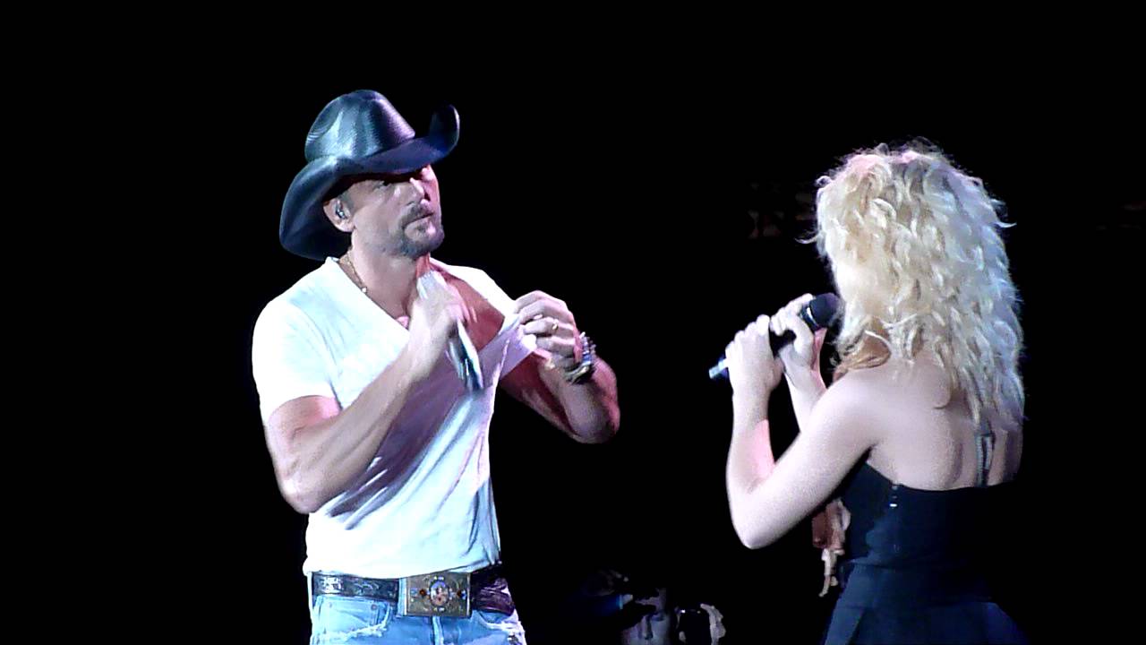 Tim Mcgraw Kicks out Fan before duet with Band Perry Gorge, WA 6/18/2011