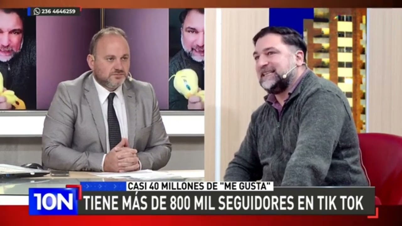 Entrevista en Canal 10.