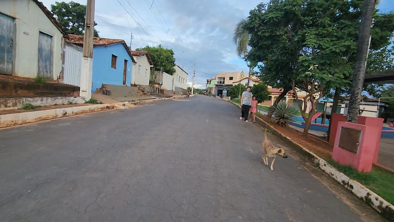 Rua do distrito Condado do norte-mg 
