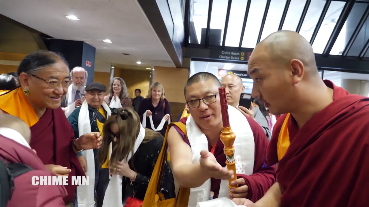 His Holiness the Sakya Trichen arrived at Seattle Airport