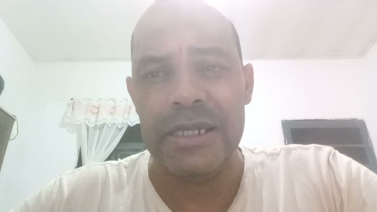.. Cristo O  Grande Sumo Sacerdote que se compadece das Nossas fraquezas.. Hebreus.  4:V 14_15