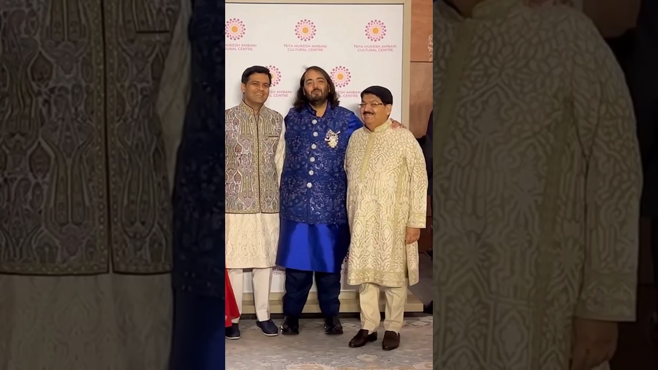 Anant Ambani Along With Rajyasabha MP Parimal Nathwani Attend an Musical Event #shorts #india