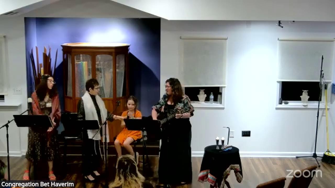 Shabbat candlelighting and service