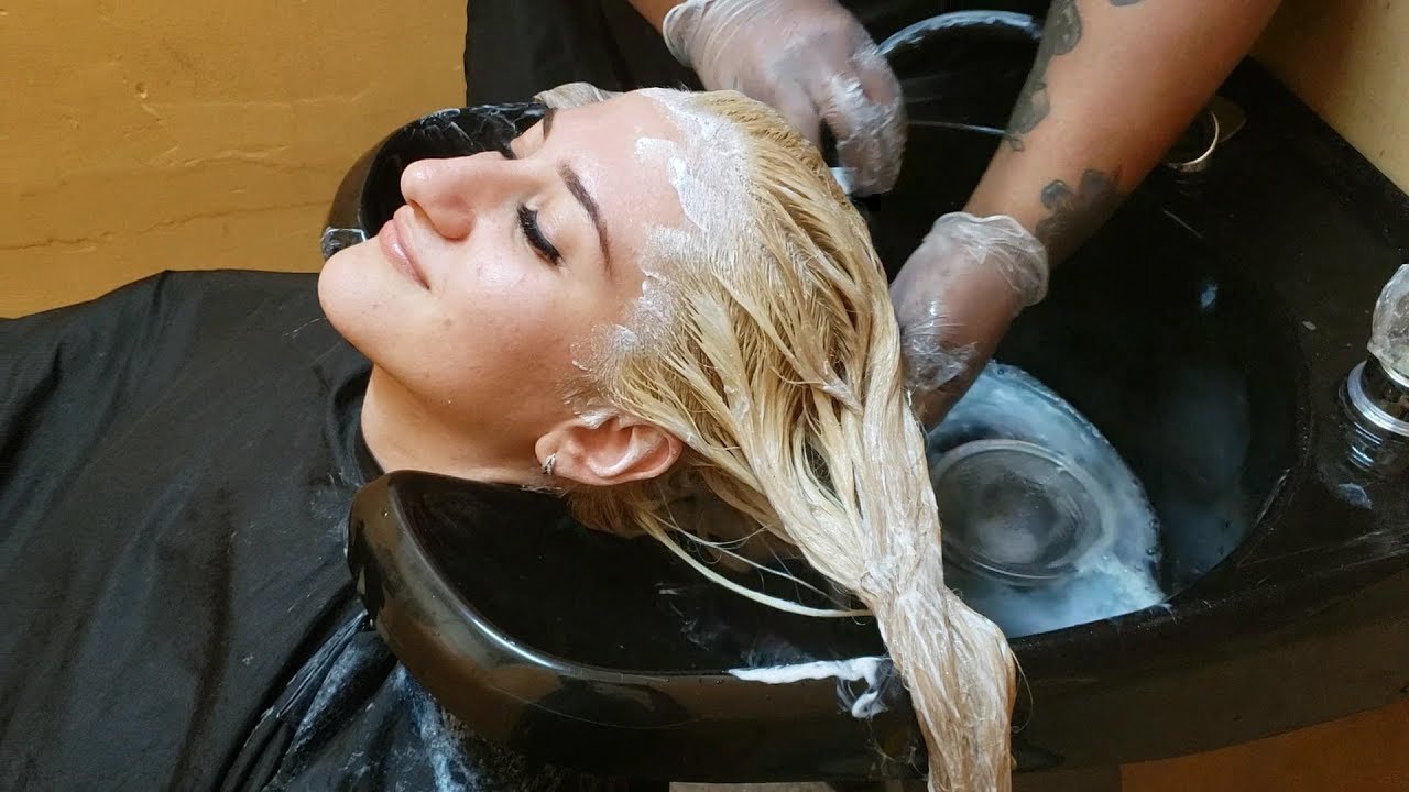 GOING FULLY BLONDE