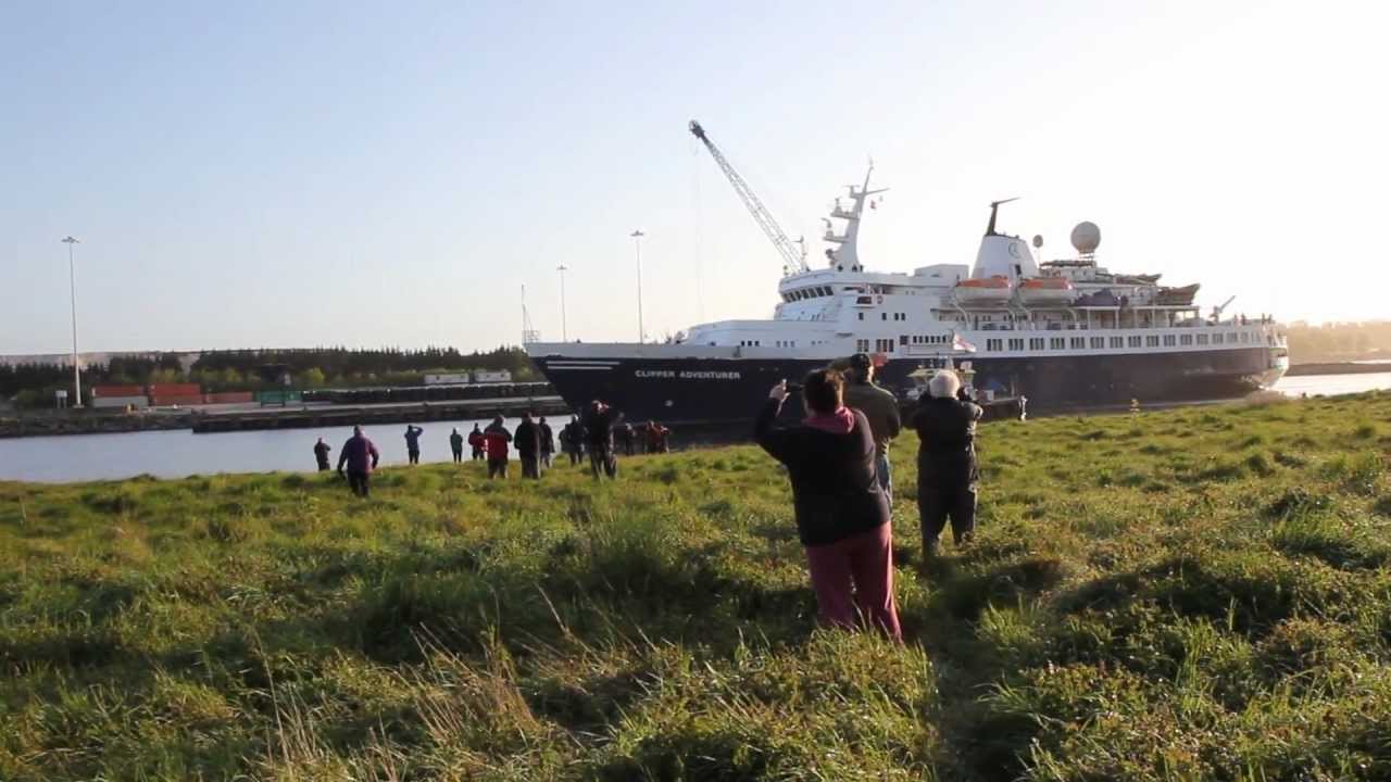 Cruise Ship 